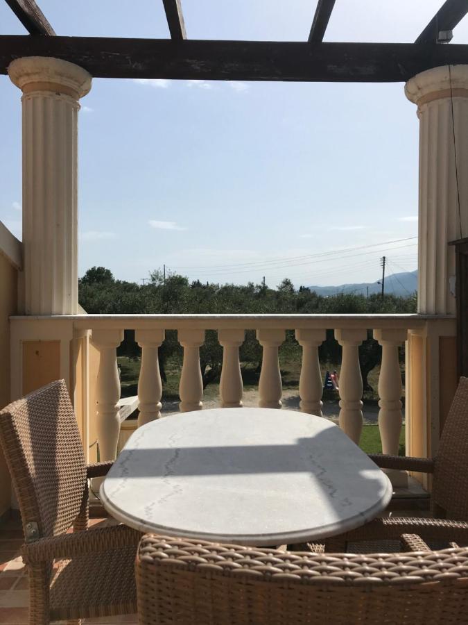 L'Eremo Luxury Apartments 로다 외부 사진